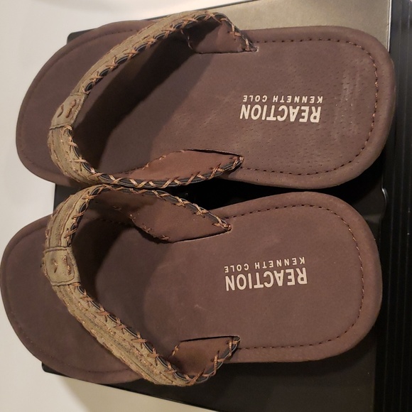 Reaction Kenneth Cole Size 12 Men's Flip-Flop Sandals - Picture 2 of 3